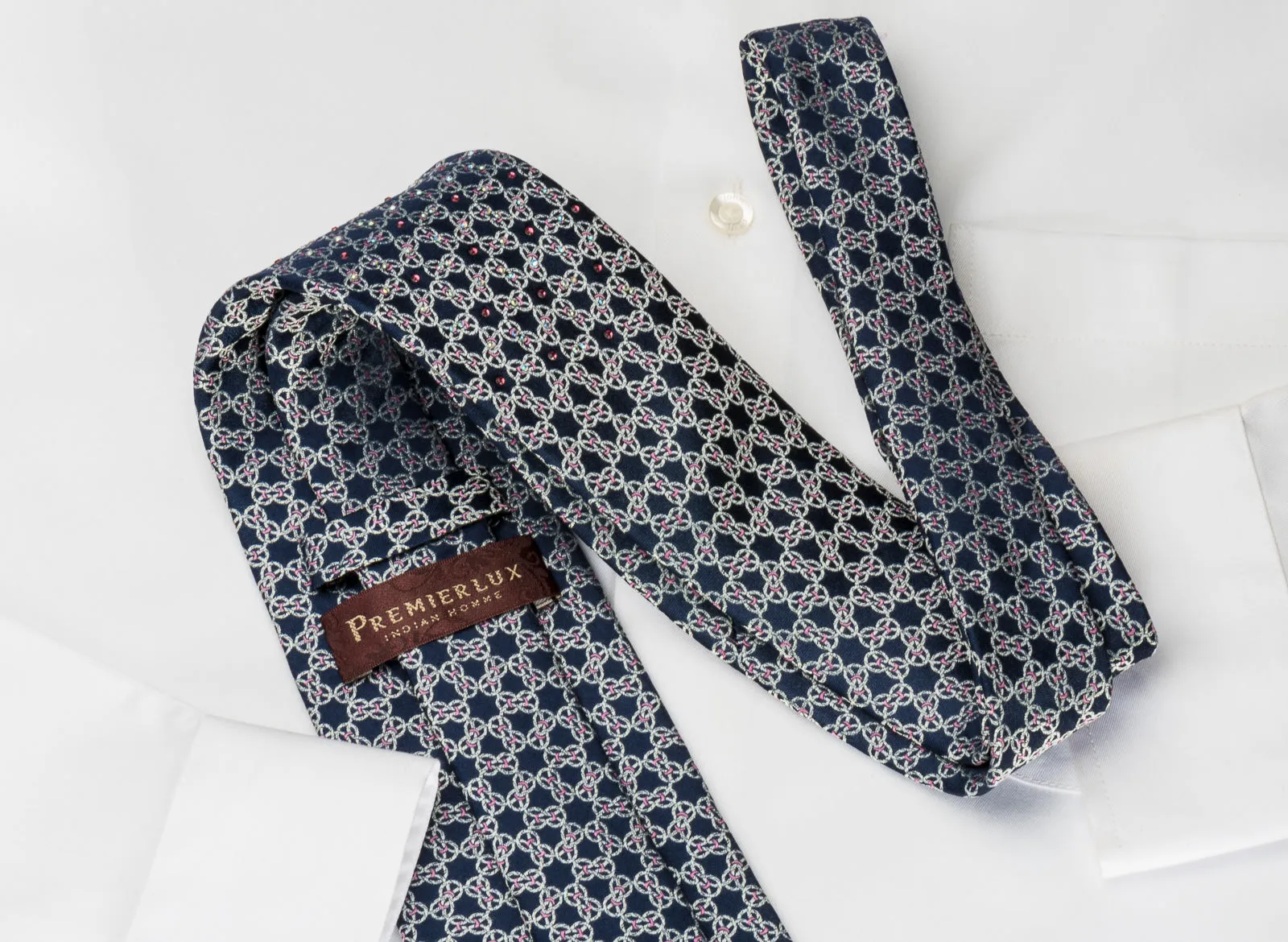 Interlocking Silver Chain On Blue Rhinestone Necktie